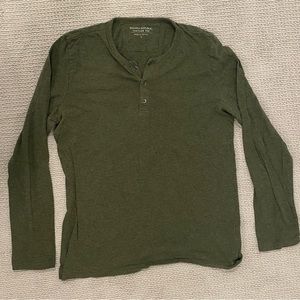 Banana Republic Long Sleeve Tee